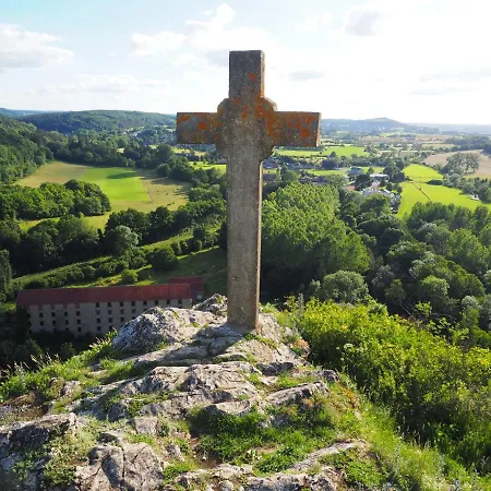 L'escampette Campo de lujo Olloy-sur-Viroin