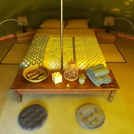 L'escampette Luxury tent Olloy-sur-Viroin