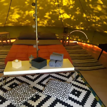 Luxury tent L'escampette