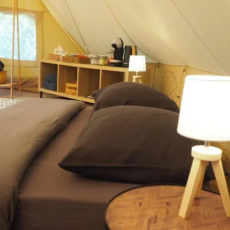 Luxury tent L'escampette