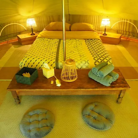 L'escampette Luxury tent Olloy-sur-Viroin